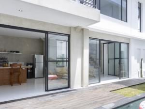Villa del Mar Retreat